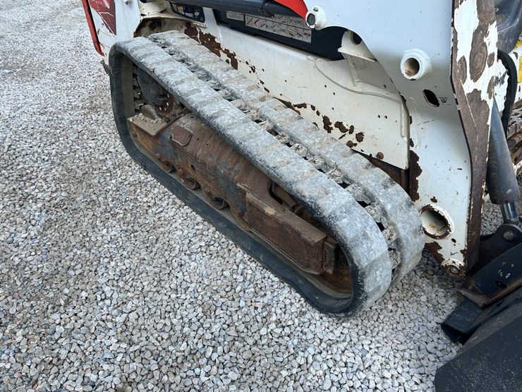 2021-bobcat-t550-image-13
