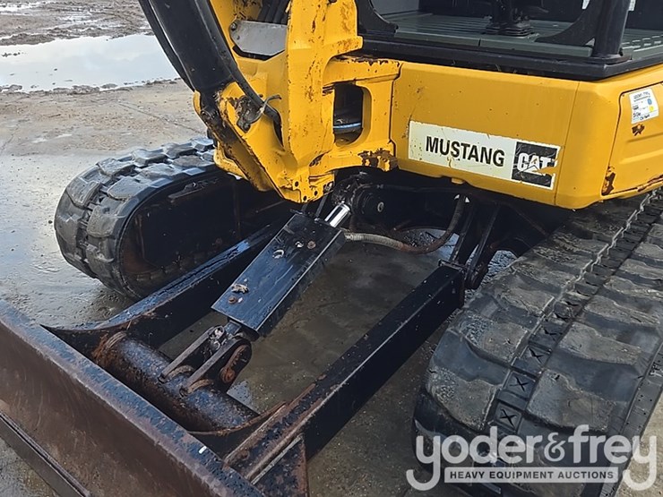 2016-caterpillar-305e2-cr-image-35