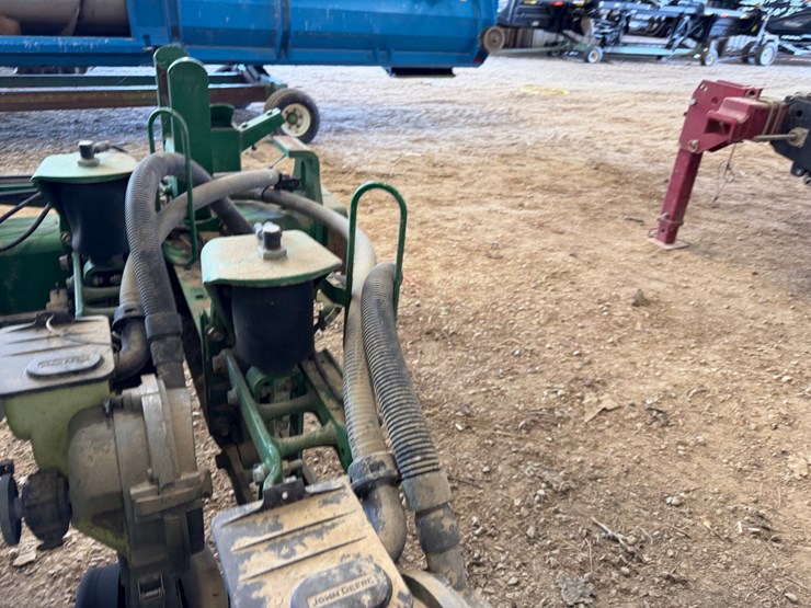 john-deere-1720-image-91