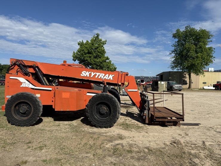 2005-sky-trak-6042-image-4