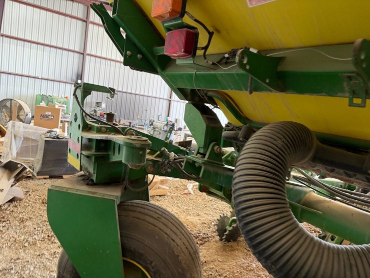john-deere-1720-image-31