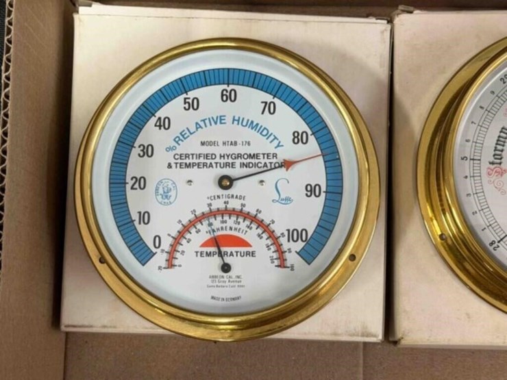 2-hygrometers-image-2