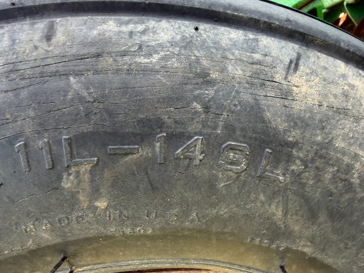 john-deere-225-image-5