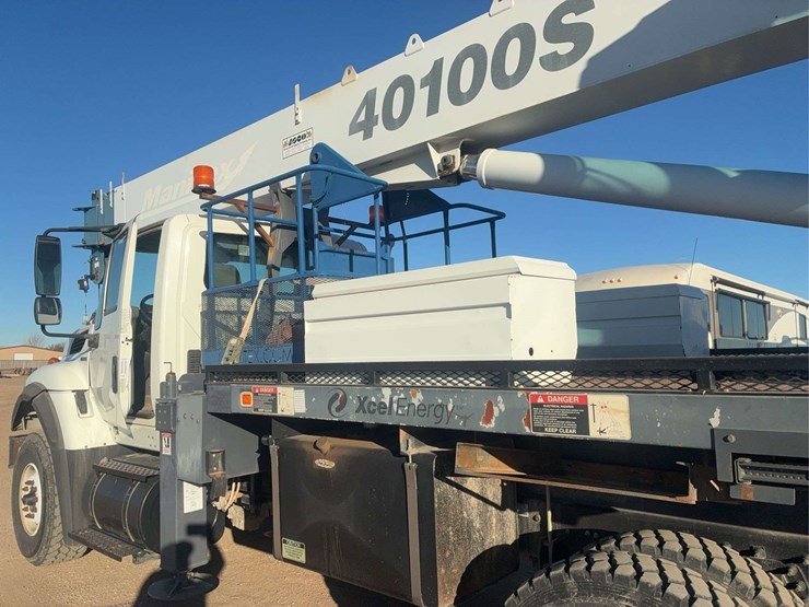 international-2010-40100s-truck-crane-image-31