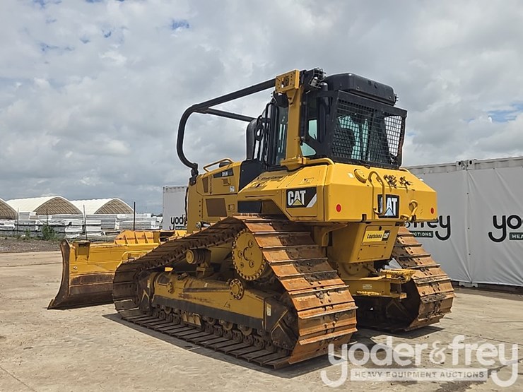2016-caterpillar-d6n-image-3