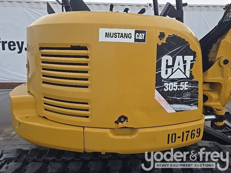 2016-caterpillar-305e2-cr-image-48