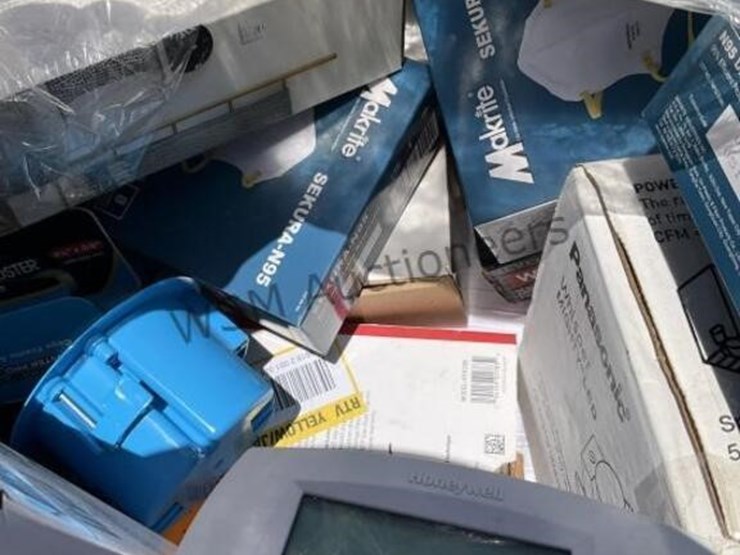 large-box-of-asst-household-items-image-6