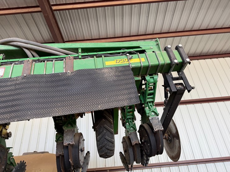 john-deere-1720-image-59
