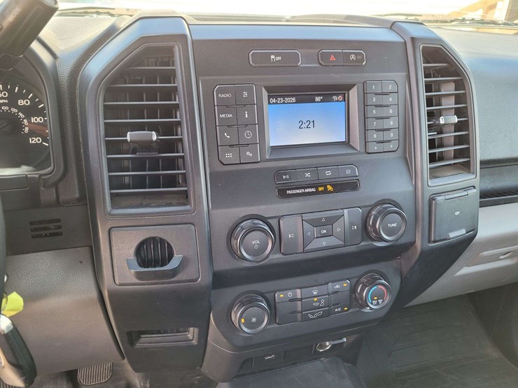 2019-ford-f150-xl-image-16