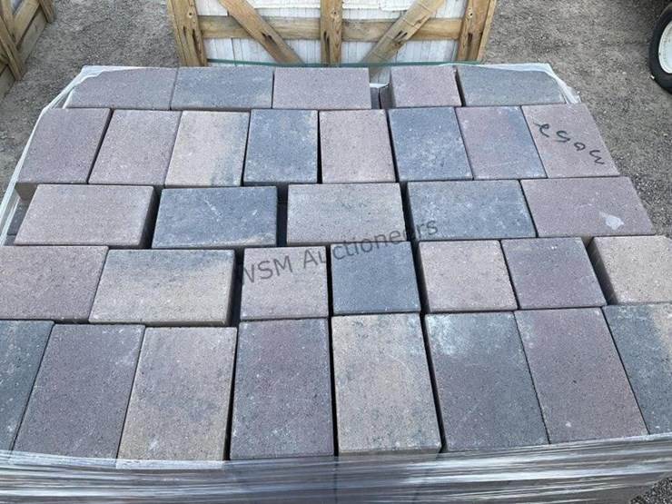 pallet-of-stone-pavers-image-5