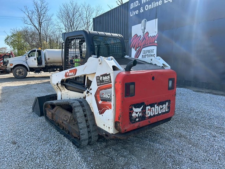 2021-bobcat-t550-image-2