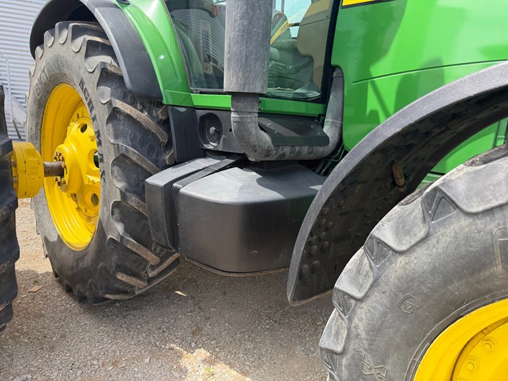 2006-john-deere-8330-image-36
