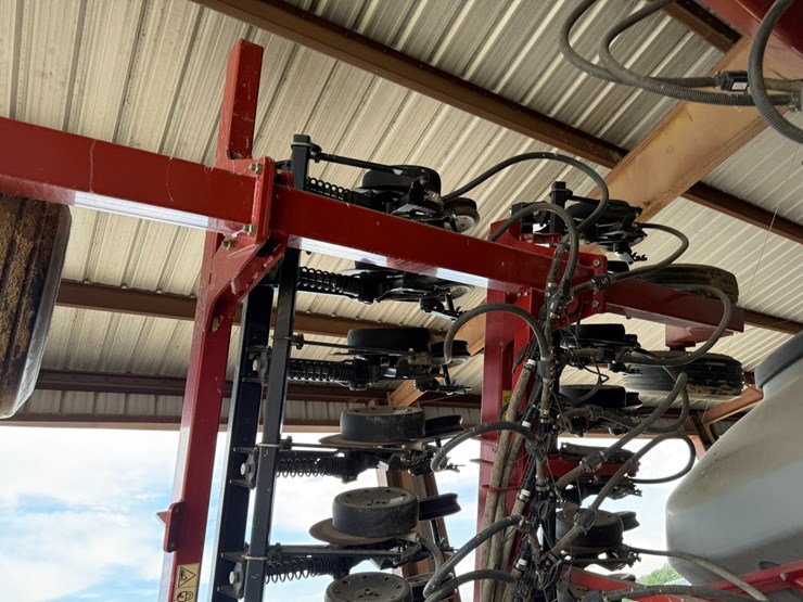 2014-case-ih-36-image-57