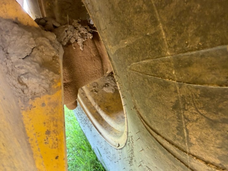 new-holland-lb75b-image-12