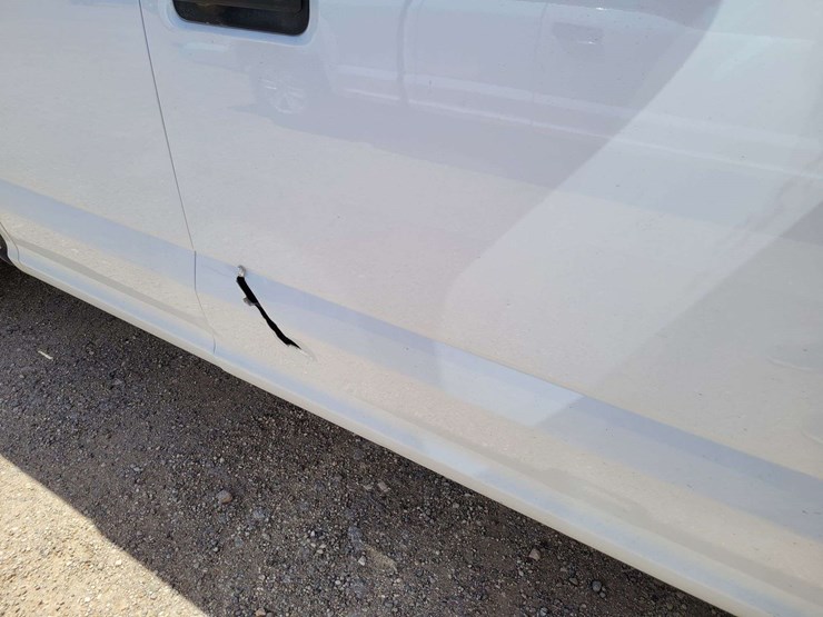 2019-ford-f150-xl-image-5