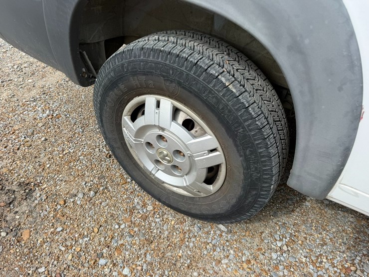 2014-ram-promaster-2500-image-12