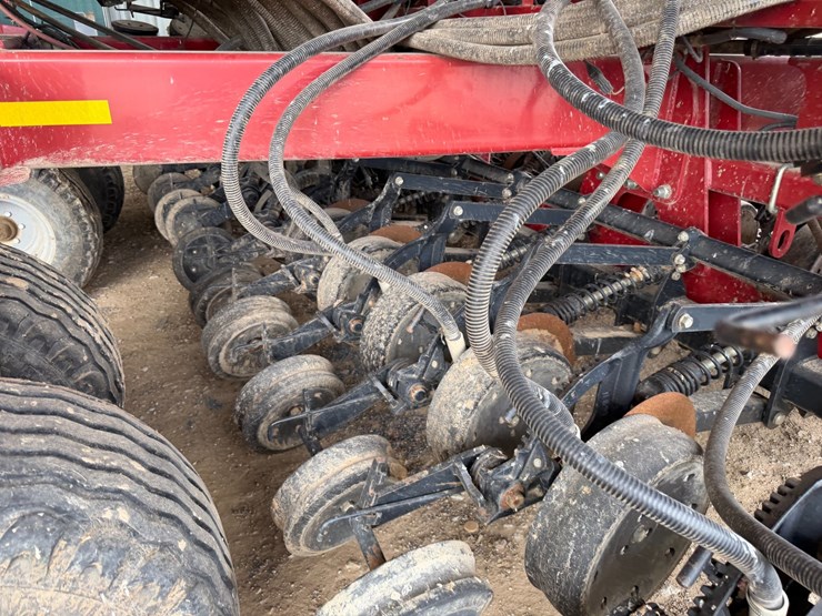 2014-case-ih-36-image-80