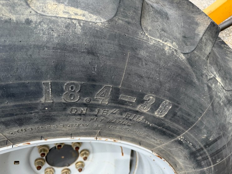 massey-ferguson-2260-image-5