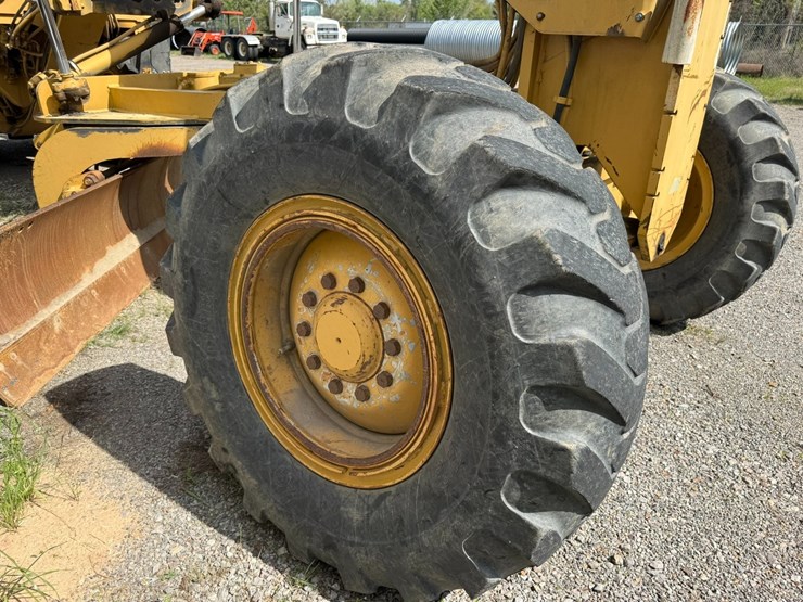 caterpillar-12h-image-13