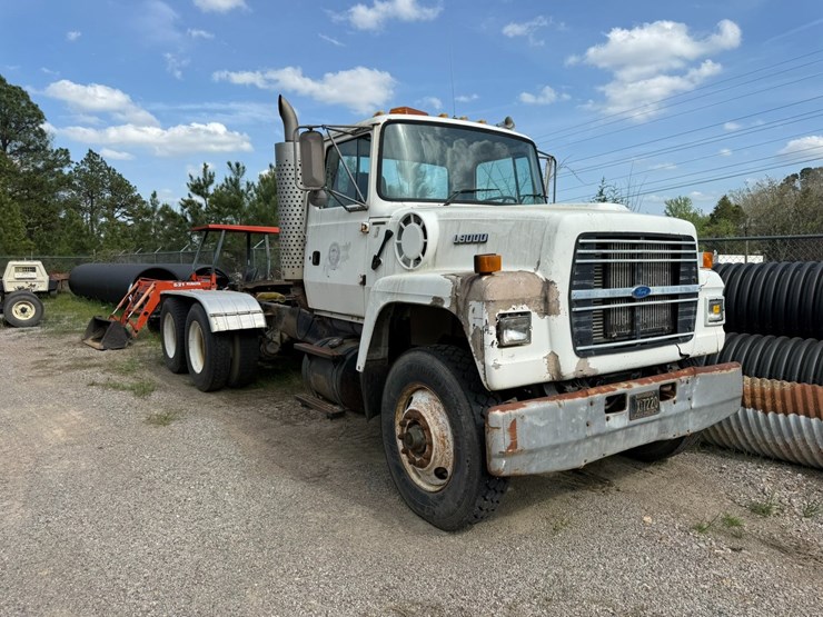 1995-ford-lt9000-image-2
