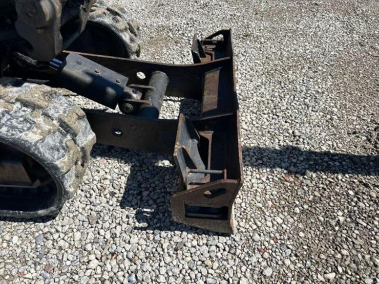 2020-bobcat-e20-image-19