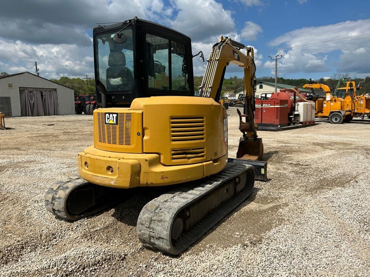 2018-caterpillar-305.5e2-image-4
