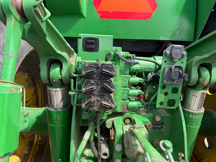 2007-john-deere-8230-image-18
