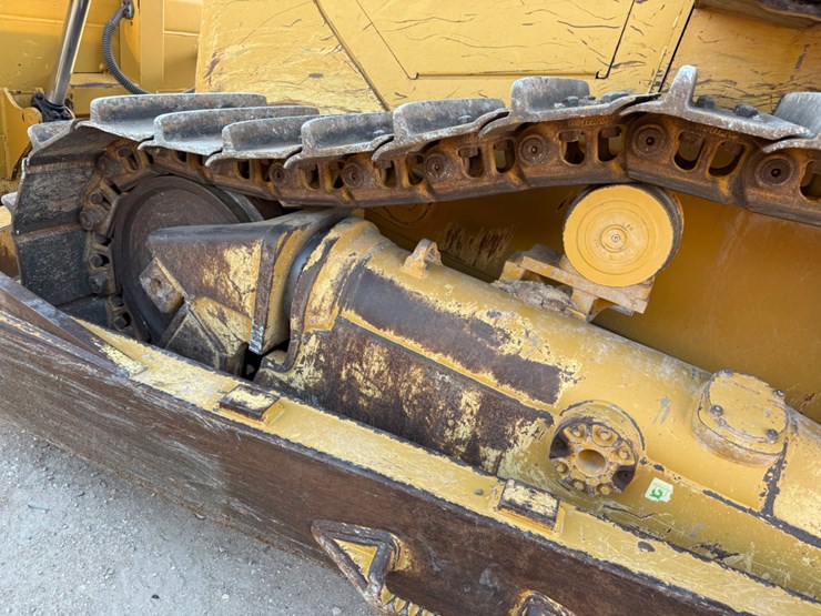 2018-caterpillar-d6t-xl-image-10