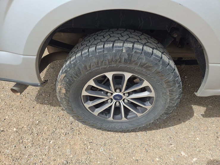 2016-ford-f150-image-8