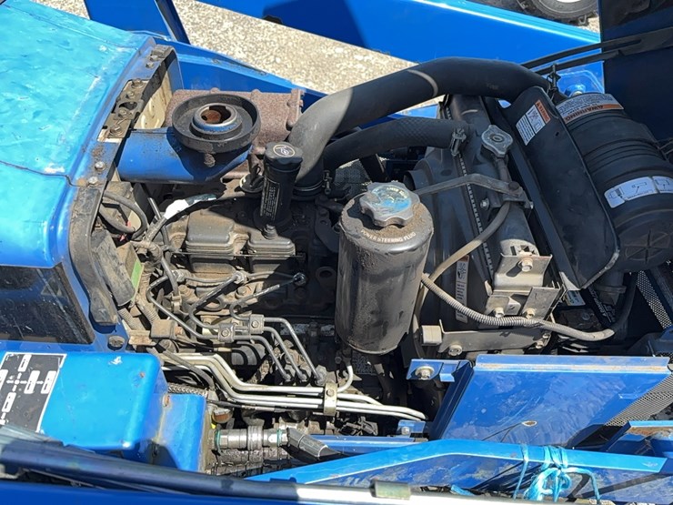 new-holland-tc30-image-8