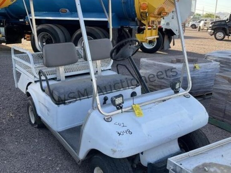 club-car-gas-powered-utility-cart-image-1