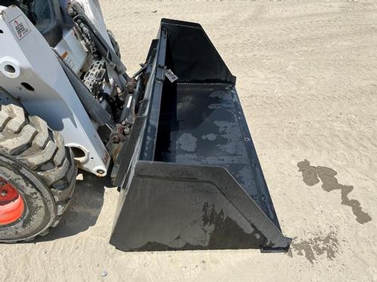 wildcat-78"-skid-steer-snow/litter-bucket-image-4