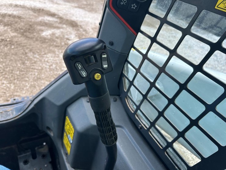 2021-bobcat-s76-image-20