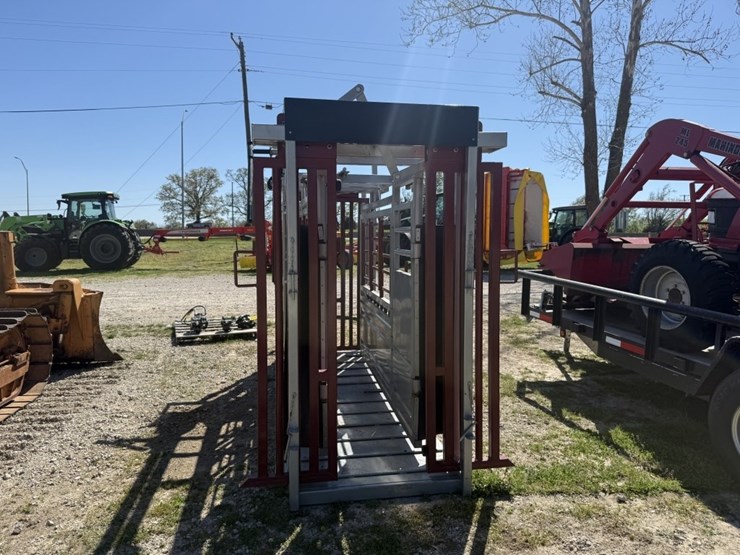 squeeze-chute-image-4