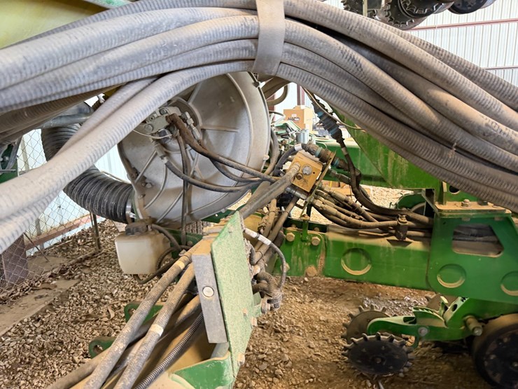 john-deere-1720-image-98