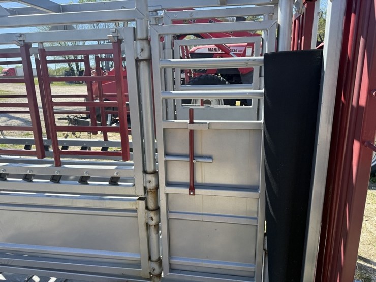 squeeze-chute-image-9