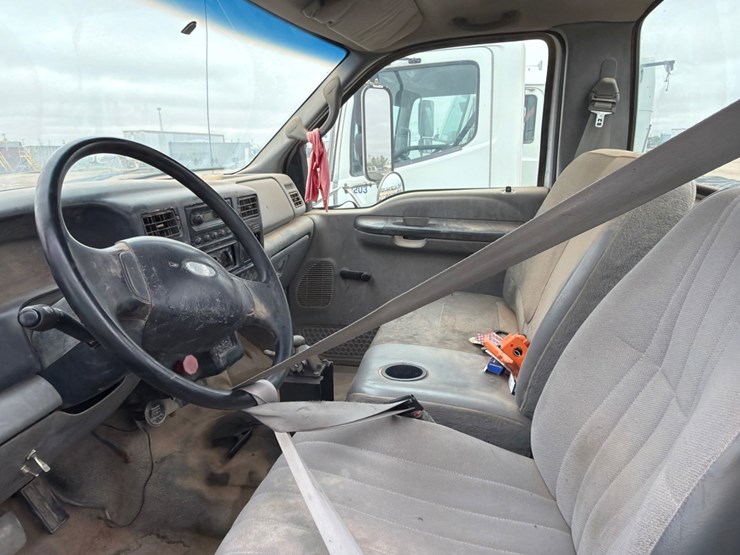 2003-ford-f750-image-7