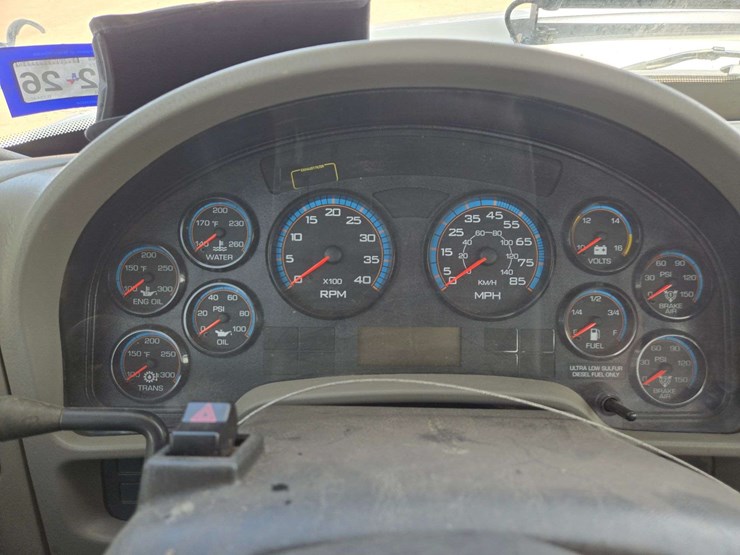 2011-international-workstar-7400-image-35