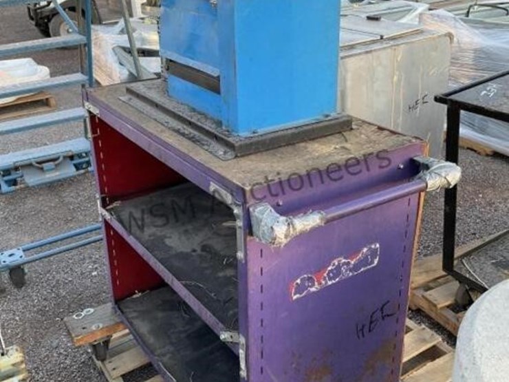 bluerock-ws-212-wire-stripper-on-cart-image-3