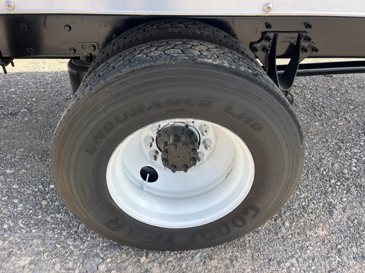 2020-international-mv607-image-14