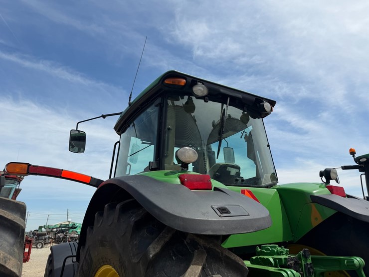 2006-john-deere-8330-image-24