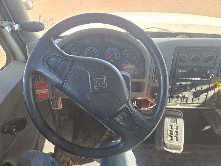 2011-international-workstar-7400-image-31