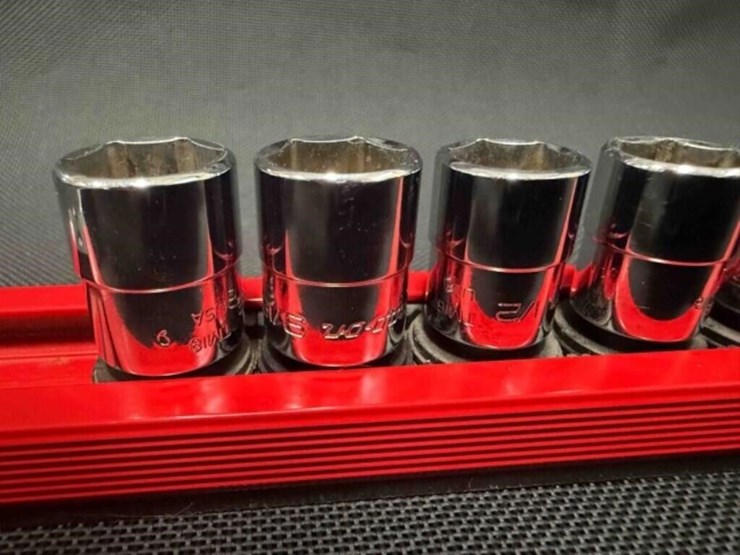 snap-on-13-sockets-image-2