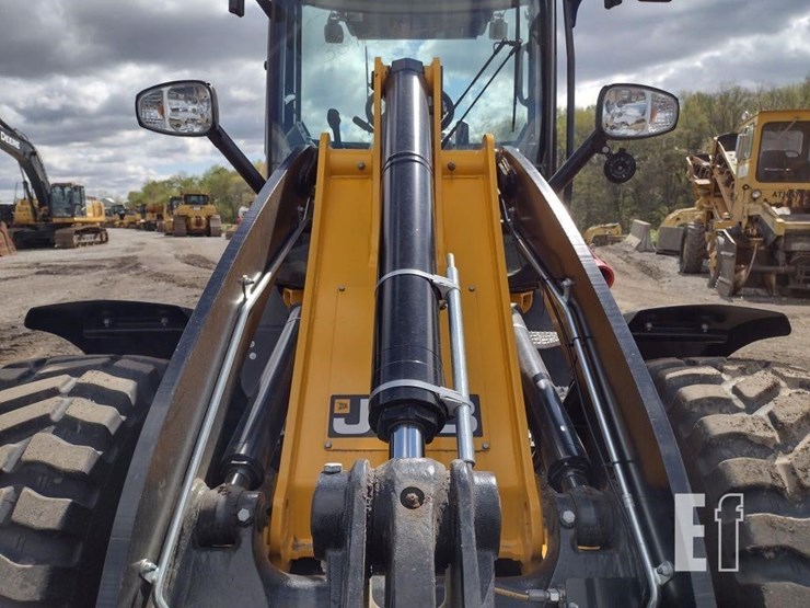 jcb-409-image-24