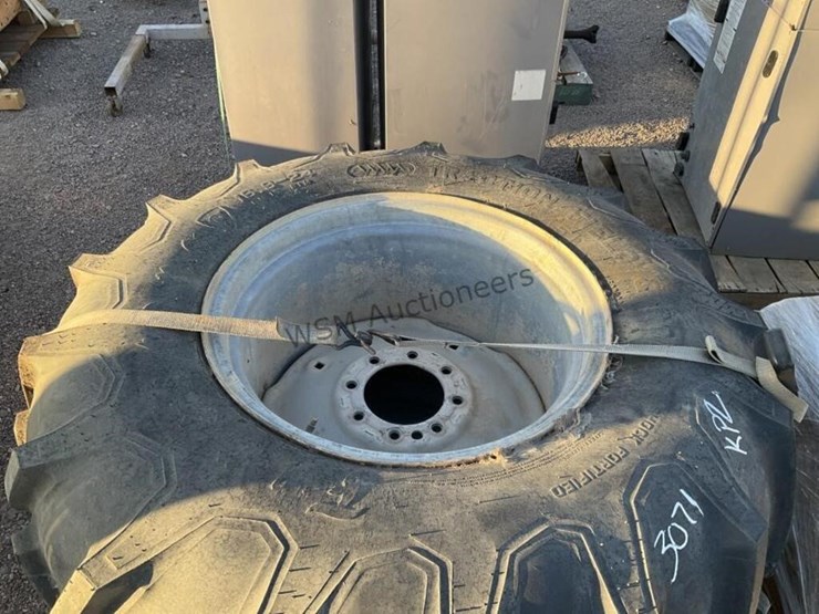 (2)-tractor-tires-w/-wheels-image-4