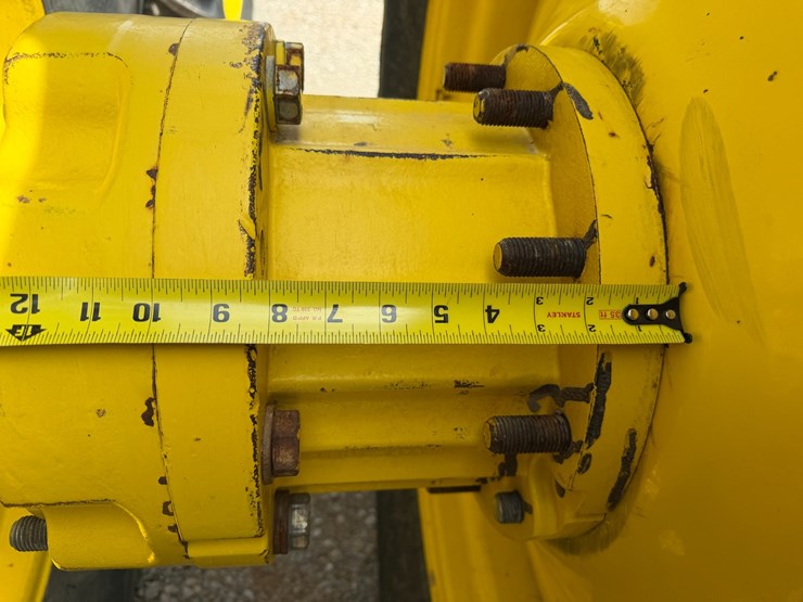 2006-john-deere-8330-image-13