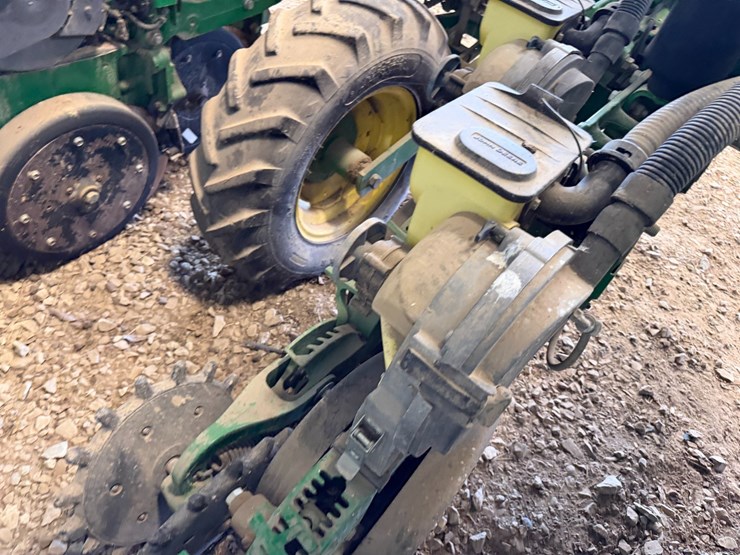 john-deere-1720-image-93