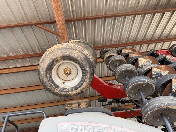 2014-case-ih-36-image-18