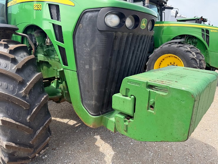 2007-john-deere-8230-image-35