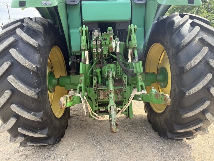 2003-john-deere-7220-image-11